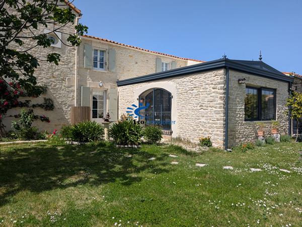 MAISON CHARENTAISE COURCON 278 M² HABITABLE JARDIN Courcon MAISON CHARENTAISE COURCON 278 M² HABITABLE JARDIN Courcon