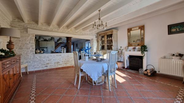 MAISON CHARENTAISE COURCON 278 M² HABITABLE JARDIN Courcon MAISON CHARENTAISE COURCON 278 M² HABITABLE JARDIN Courcon