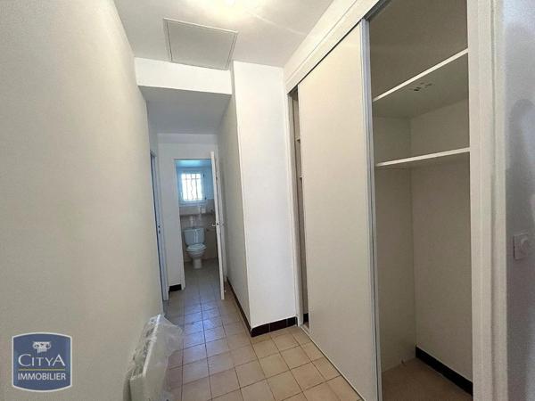 Maison à louer 3 pièces 66.27m² Châteauneuf-les-Martigues (13220)