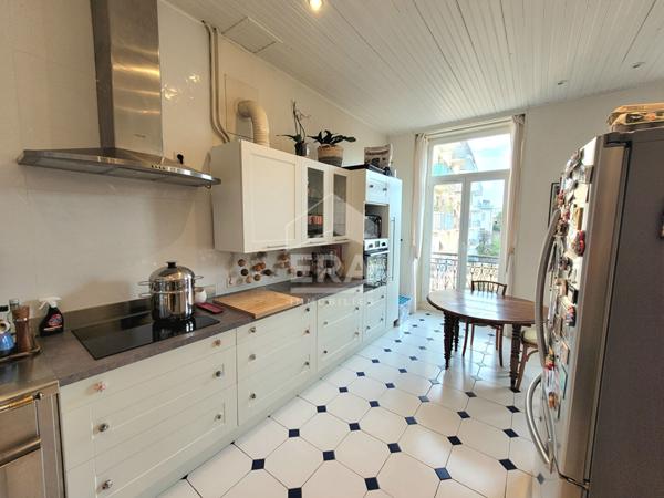 LOCATION PAU -  Appartement T3 de 90 m² dans une résidence calme