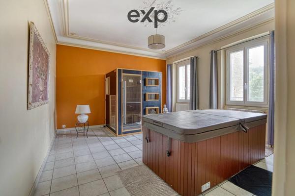 Rare à la vente : Hôtel Particulier Haussmannien rénové avec piscine et terrasse – Apt, Vaucluse