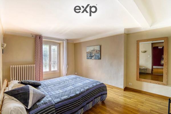 Rare à la vente : Hôtel Particulier Haussmannien rénové avec piscine et terrasse – Apt, Vaucluse