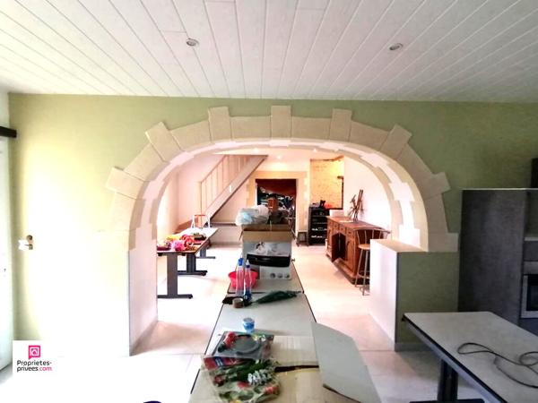 Proche de SEES L'EVECHE (61500)  PROPRIETE (Maison et Gîte) 17 pièce(s) 435 m2 environ, 11 chambres, PRIX  375 000, honoraires 4,17% inclus à la charge de l'acquéreur, soit  360 000 hors honoraires