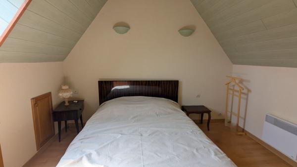 Authenticité et potentiel à 5 minutes de Morlaix : longère avec dépendances et vue dégagée