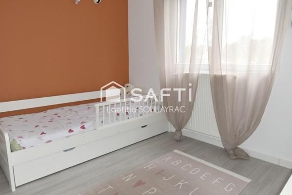 Maison 85 m² proche centre ville, avec garage et jardin.