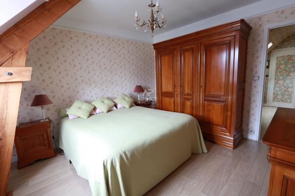 Maison Cergy 5 pièce(s) 131 m2 €459 800 ** - Référence 11249