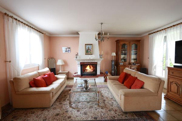 Maison Cergy 5 pièce(s) 131 m2 €459 800 ** - Référence 11249