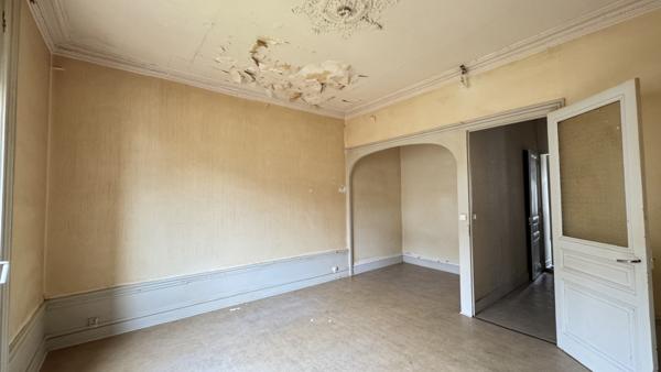 Saint-Étienne (42100) Exclusivité appartement F2 de 58m2 pour investisseur (projet possible)