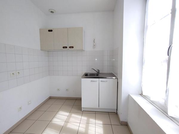 Studio Cremieu centre 27,5 m² lumineux