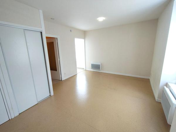 Studio Cremieu centre 27,5 m² lumineux