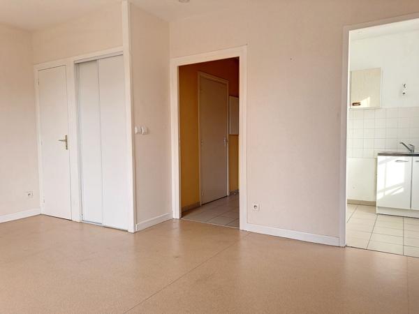 Studio Cremieu centre 27,5 m² lumineux