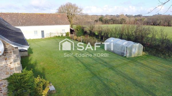 Charmante maison en pierre de 111 m² habitables, 5 pièces spacieuses et lumineuses dans un cadre paisible.