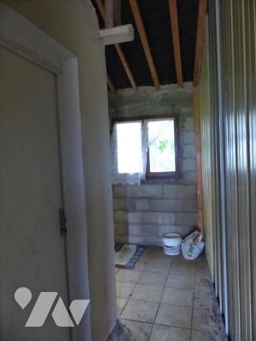 CONTEST, en campagne, maison d'habitation en pierres.Maison, d'habitation comprenant : Rez de c...