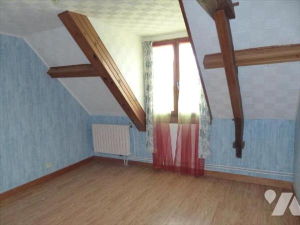 CONTEST, en campagne, maison d'habitation en pierres.Maison, d'habitation comprenant : Rez de c...