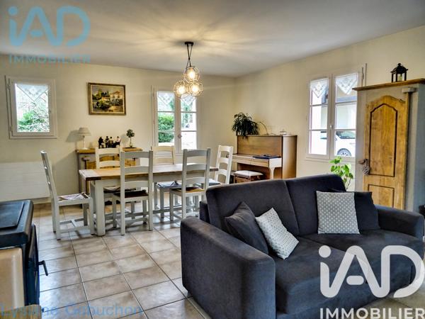 Maison à vendre 6 pièces 122 m² Sainte-Croix-de-Mareuil