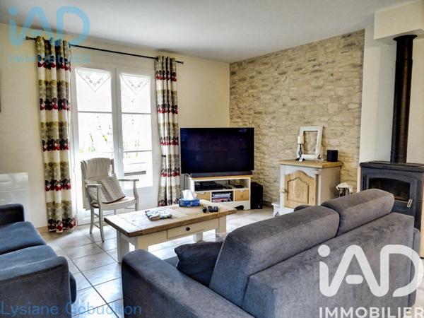 Maison à vendre 6 pièces 122 m² Sainte-Croix-de-Mareuil