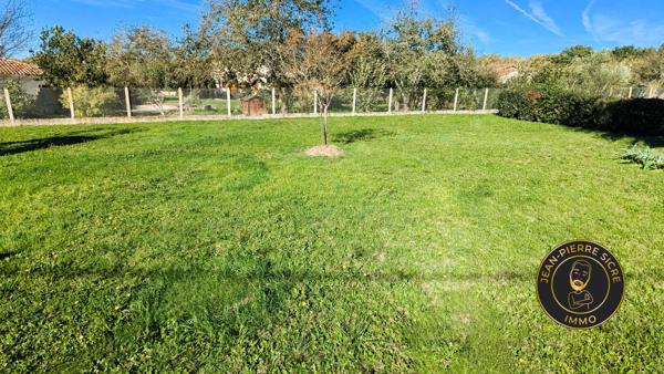 Cintegabelle Terrain constructible de 850 m² avec vue dégagée et proximité des commodités