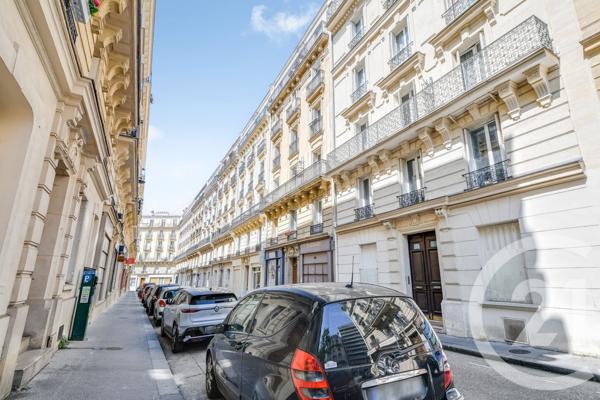 Appartement F2 à vendre  2 pièces - 33,80 m2 PARIS - 75015