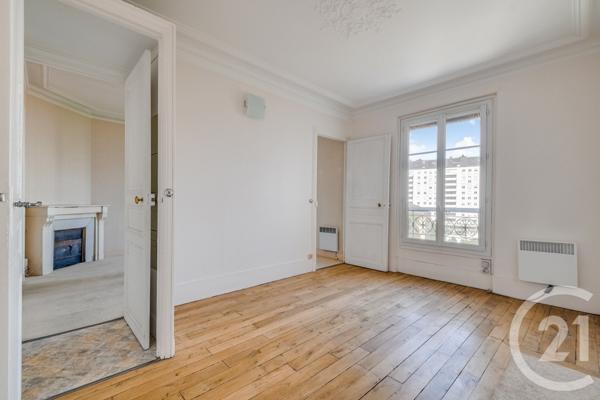 Appartement F2 à vendre  2 pièces - 33,80 m2 PARIS - 75015