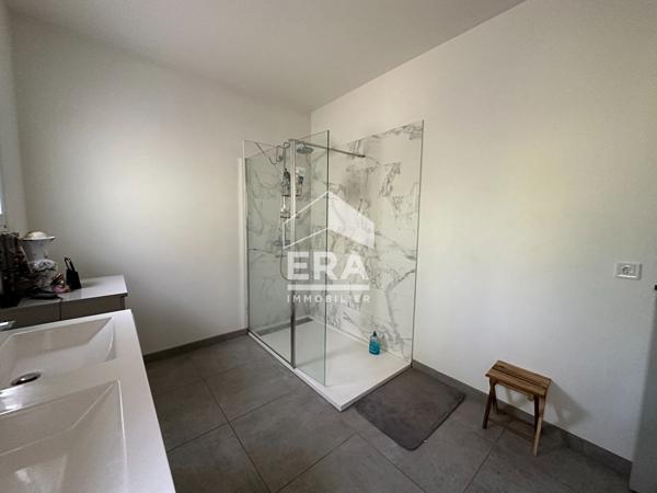 A VENDRE 83470 SAINT MAXIMIN LA SAINTE BAUME MAISON T5 DE 130M² SUR 2160M² DE JARDIN GARAGE DEPENDANCE PISCINE