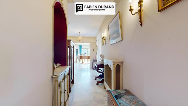 Superbe 4 pièces dernier étage vue panoramique sur tout Cannes avec garage