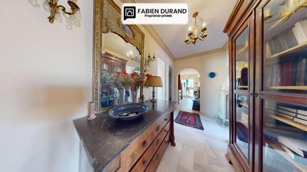 Superbe 4 pièces dernier étage vue panoramique sur tout Cannes avec garage