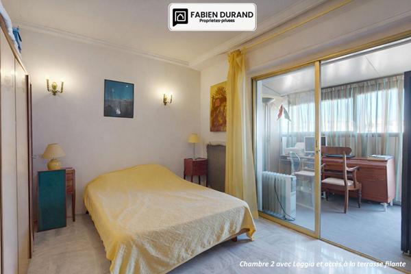 Superbe 4 pièces dernier étage vue panoramique sur tout Cannes avec garage