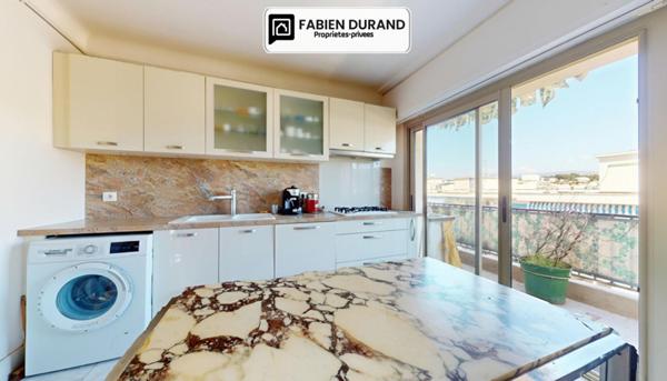 Superbe 4 pièces dernier étage vue panoramique sur tout Cannes avec garage