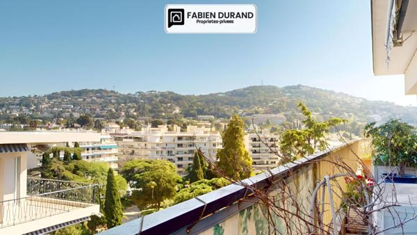 Superbe 4 pièces dernier étage vue panoramique sur tout Cannes avec garage