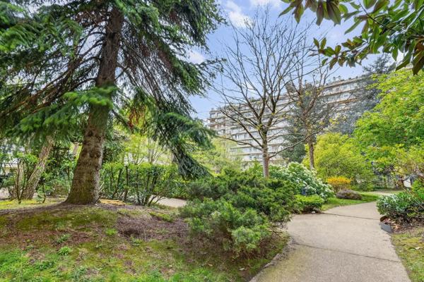 Appartement Paris 16e - JASMIN