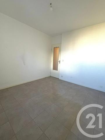 Appartement T3 à vendre  3 pièces - 72,03 m 2   VAULX EN VELIN  - 69
