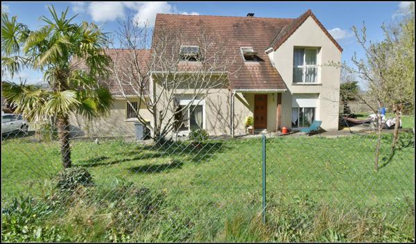 QUARTIER RESIDENTIEL - VILLA D ARCHITECTE - 153 M² HABITABLE