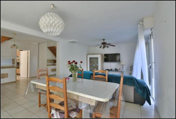 QUARTIER RESIDENTIEL - VILLA D ARCHITECTE - 153 M² HABITABLE