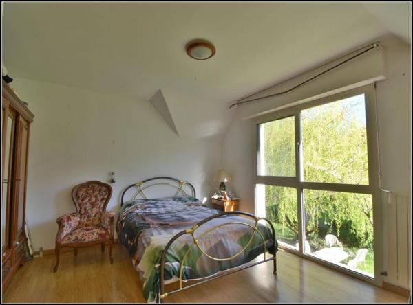QUARTIER RESIDENTIEL - VILLA D ARCHITECTE - 153 M² HABITABLE