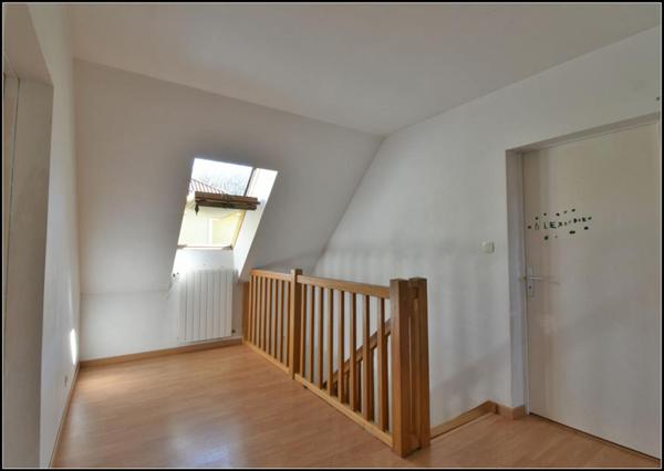 QUARTIER RESIDENTIEL - VILLA D ARCHITECTE - 153 M² HABITABLE