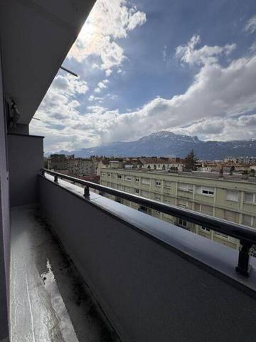 Appartement 4 pièces                                        - 38100 Grenoble Réf : 5567