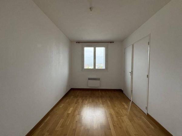 Appartement 4 pièces                                        - 38100 Grenoble Réf : 5567