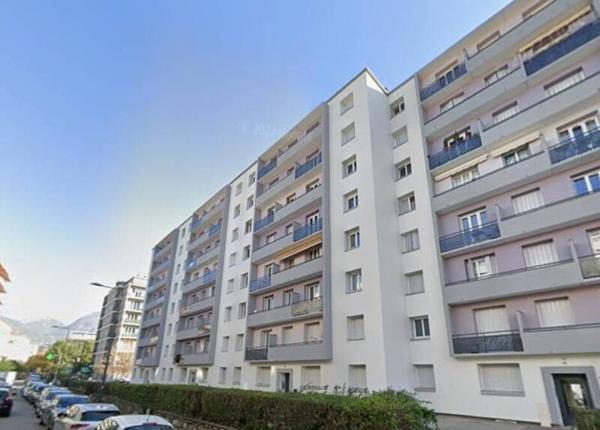 Appartement 4 pièces                                        - 38100 Grenoble Réf : 5567
