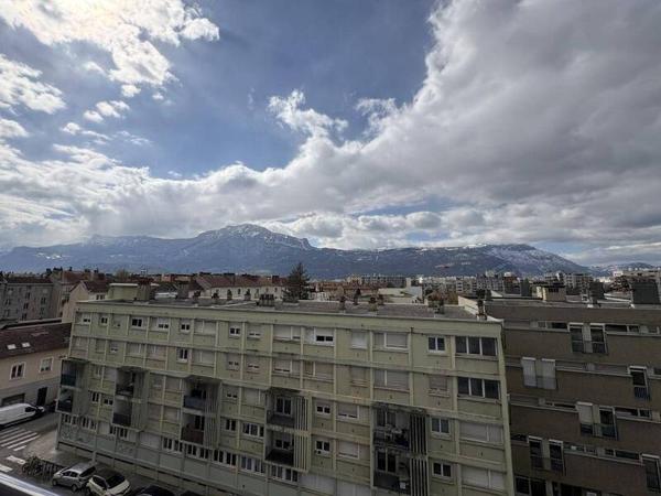 Appartement 4 pièces                                        - 38100 Grenoble Réf : 5567