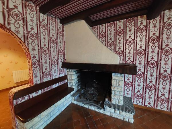 maison plain pied avec garage, dépendance et jardin de 2700 m²