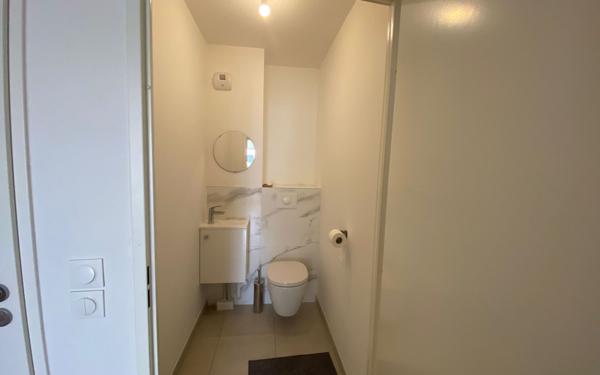 Appartement à louer    2 pièces • 50,70 m2 Courbevoie