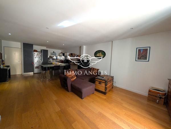 Appartement T3 de 69 m² avec terrasse — Sète