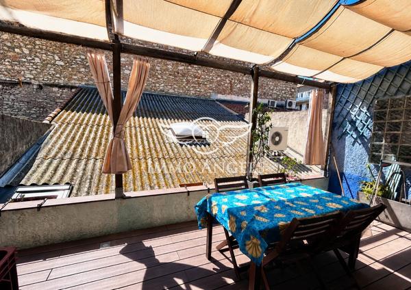 Appartement T3 de 69 m² avec terrasse — Sète