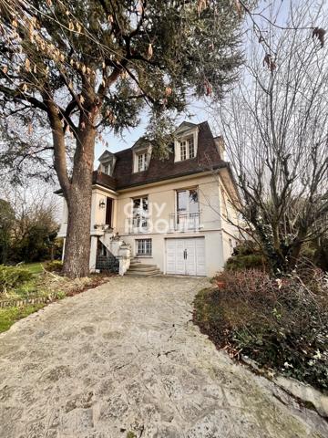 MAISON À VENDRE DE 7 PIÈCES DE 160,00 M²