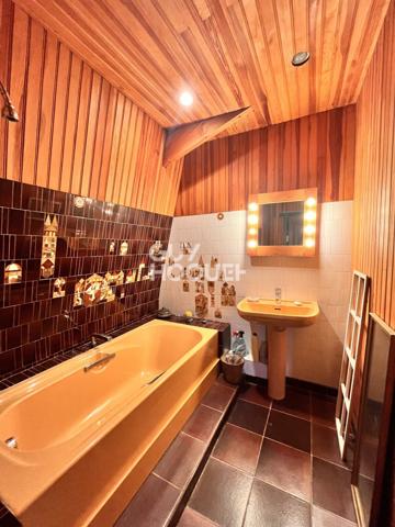 MAISON À VENDRE DE 7 PIÈCES DE 160,00 M²