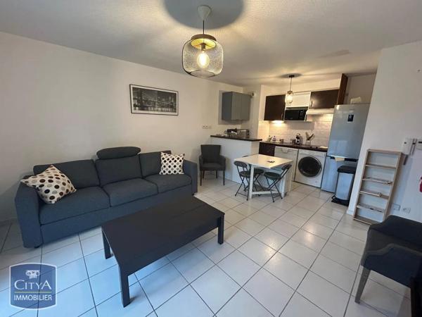 Appartement à louer 2 pièces 31.75m² Layrac (47390)