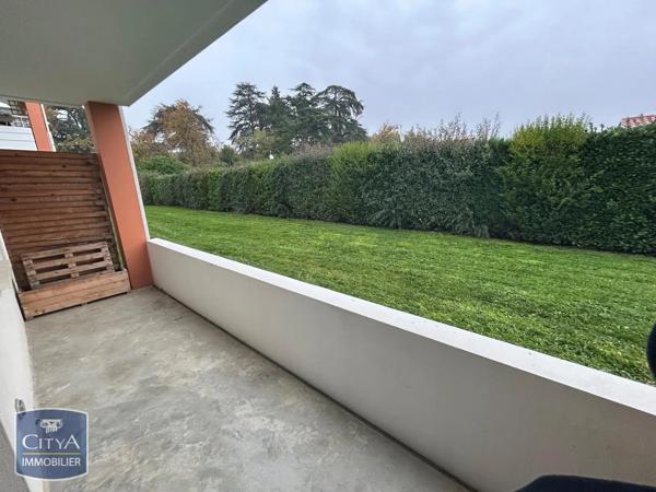 Appartement à louer 2 pièces 31.75m² Layrac (47390)