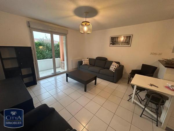 Appartement à louer 2 pièces 31.75m² Layrac (47390)