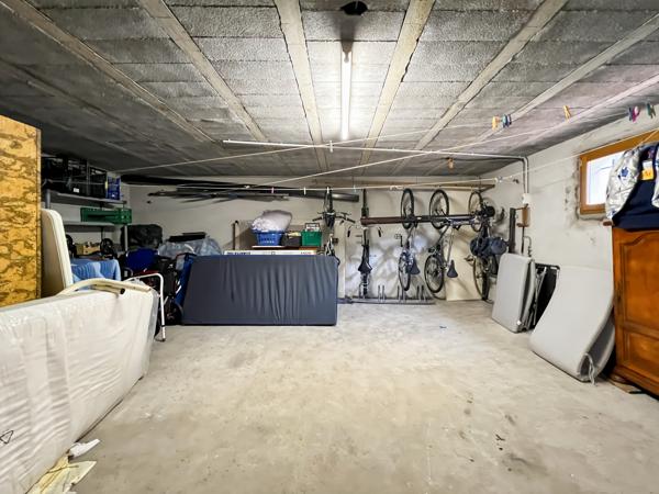 Maison
         6 pièces
        - 190 m² 699 000 € *