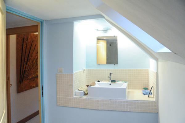 AGREABLE MAISON DE VILLE